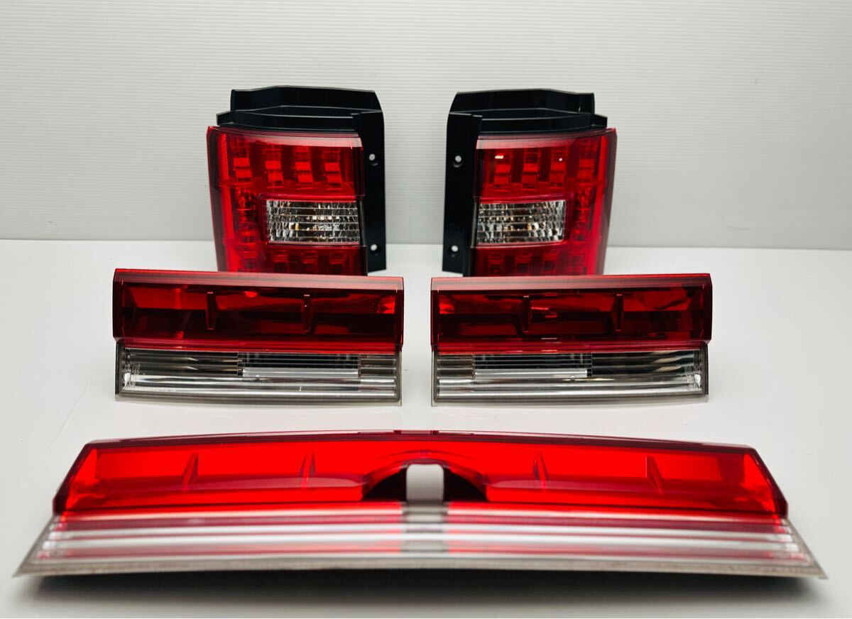 美品 CV1W/CV5W 三菱 デリカD:5 左右 テール ライト テールランプ 5点セット IMASEN 1149-219/1143-231/1146-378 (W187)拍卖