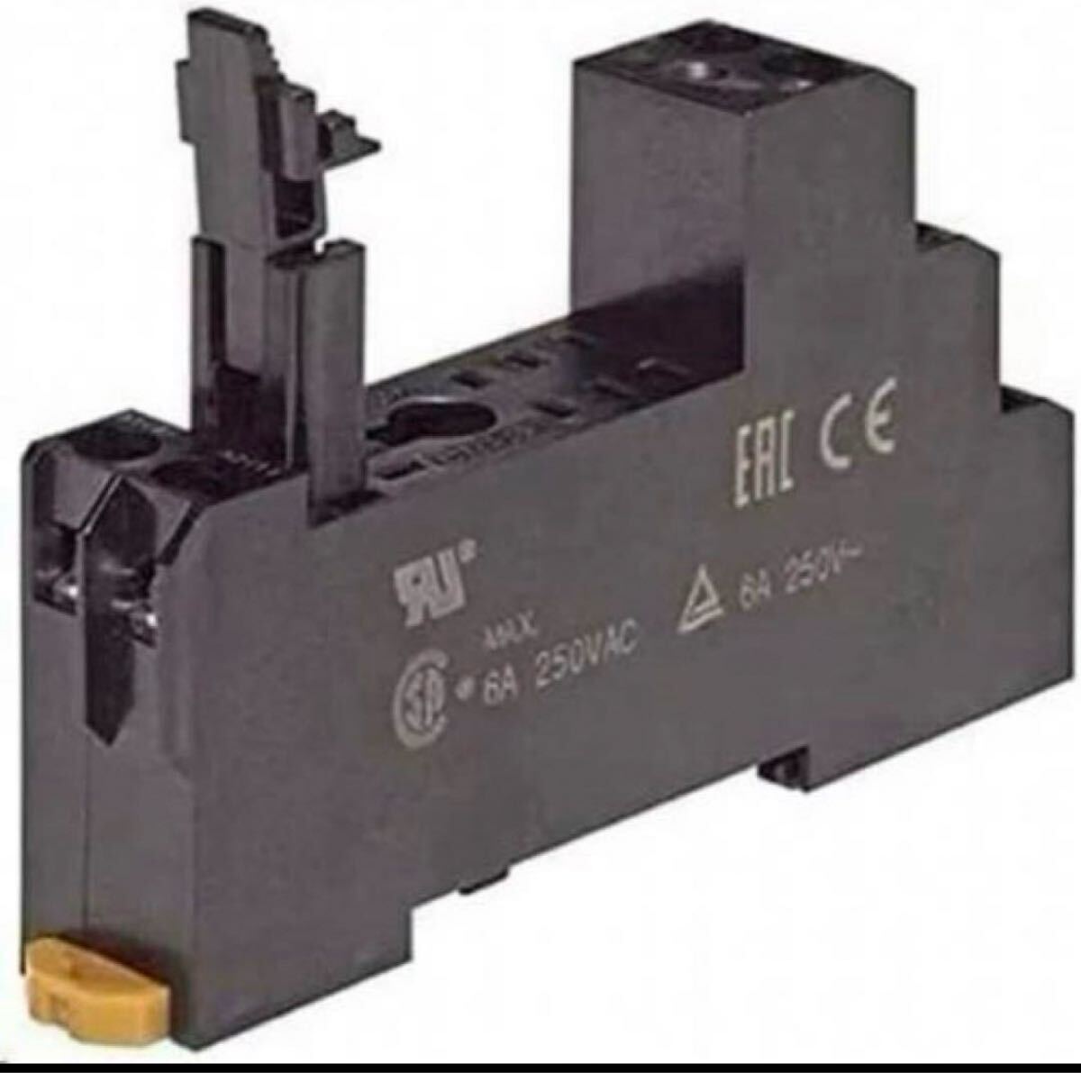 OMRON オムロン リレー 表面接続ソケット P2RFZ-08-E 新品未使用 新品拍卖