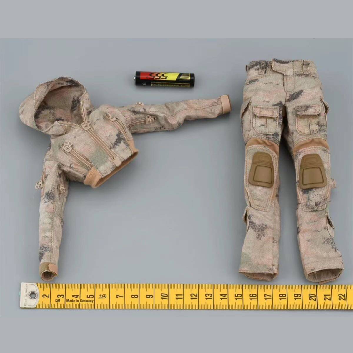 A113 1/6スケール 迷彩服上下セット 戦闘服 画像1はすべでです 女性素体専用 1/6素体対応拍卖