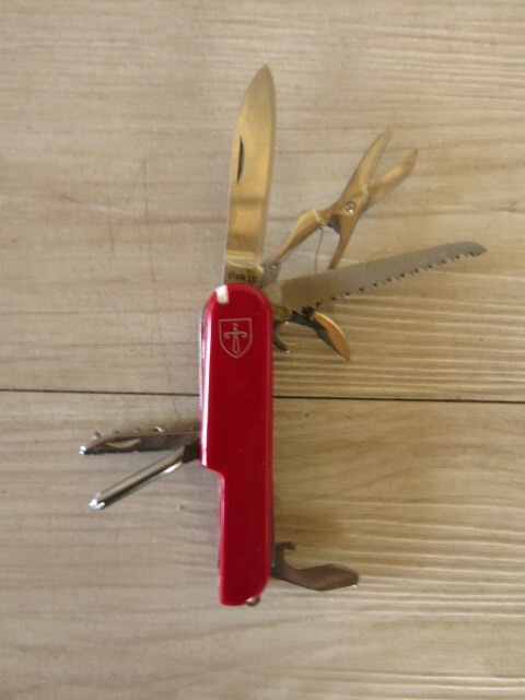 ●中古品● マルチツール 赤 十徳ナイフ キャンプ アウトドア拍卖