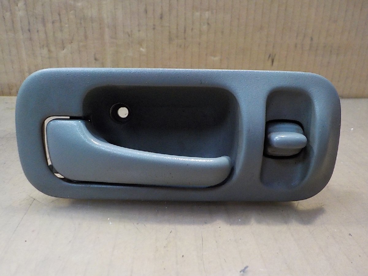 ★オデッセイ RA1 左 リアドアインナーハンドル 純正【送料込み】拍卖