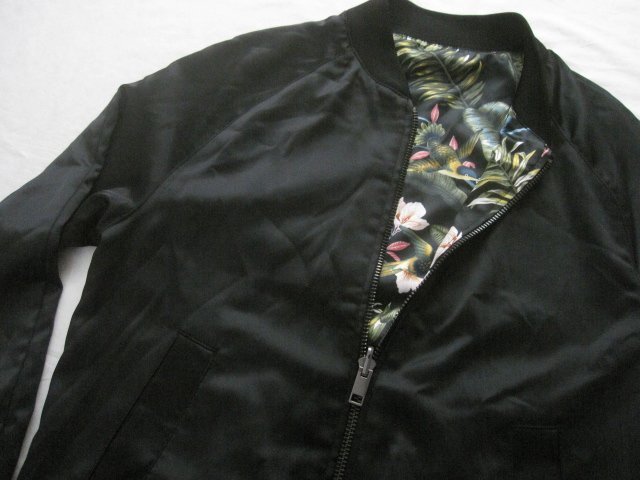 H&Mエイチアンドエム リバーシブルボマージャケット黒×花柄S サテンジャケット ジャンバー ブルゾン拍卖
