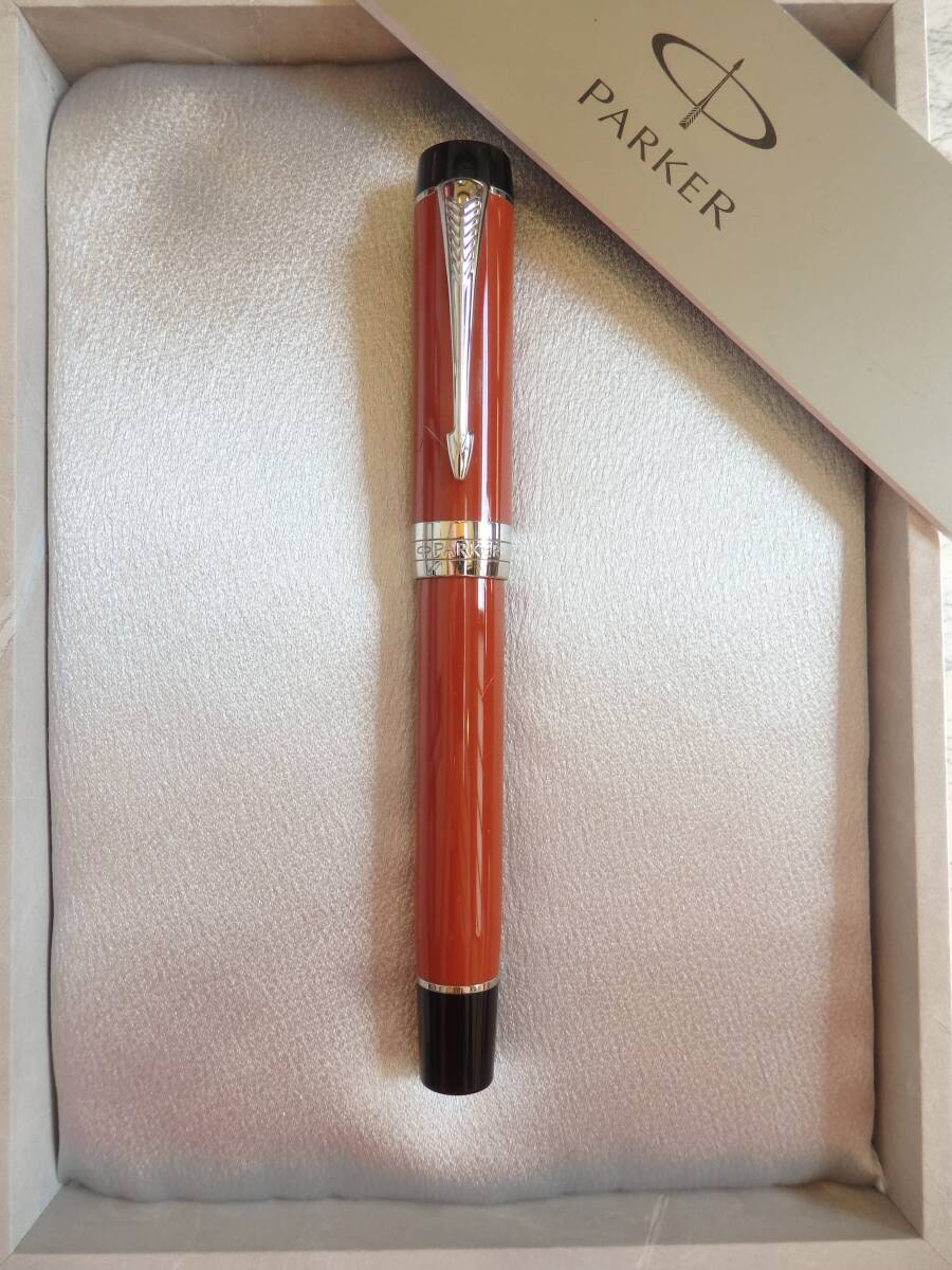 ◆【ほぼ新品の極上物】パーカー万年筆 ビッグレッド センテニアル ペン先:18k750ソリッドゴールド M拍卖