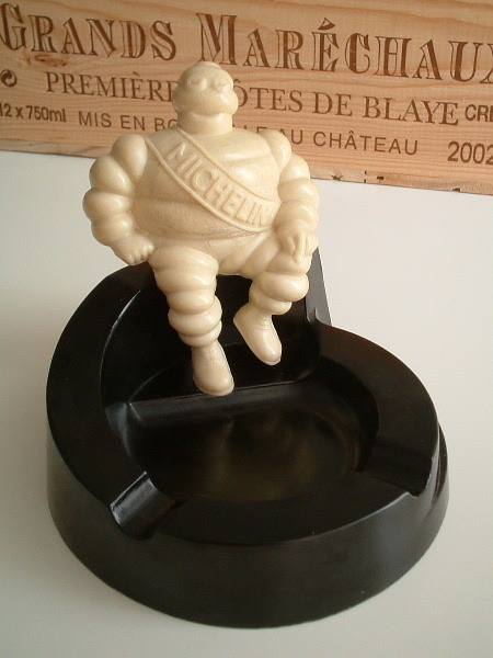 ムッシュビヴァンダム ビンテージミシュランビバンダムアッシュトレイUSA/ベークライト MICHELINビブ拍卖