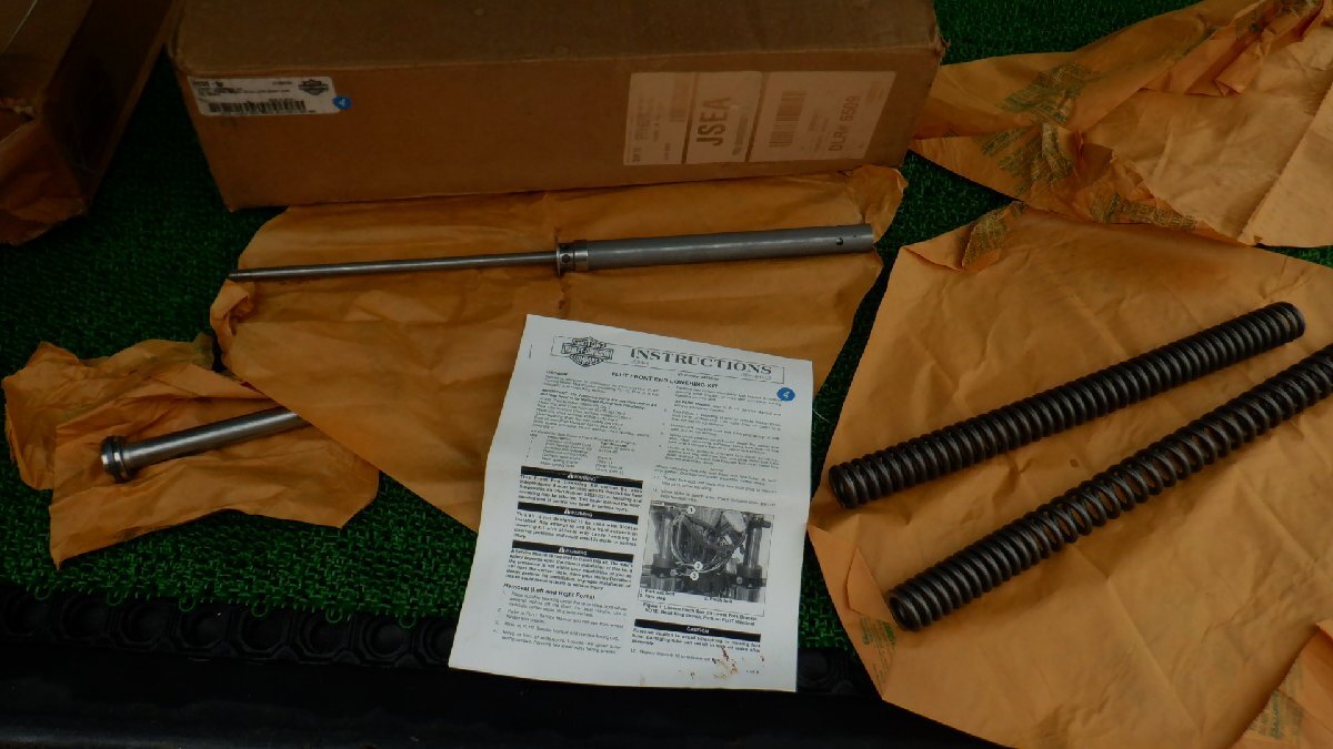 新品!ハーレー☆FLHT2002以降ツーリングモデル☆純正オプション☆ローダウンフロントフォークサスペンション拍卖