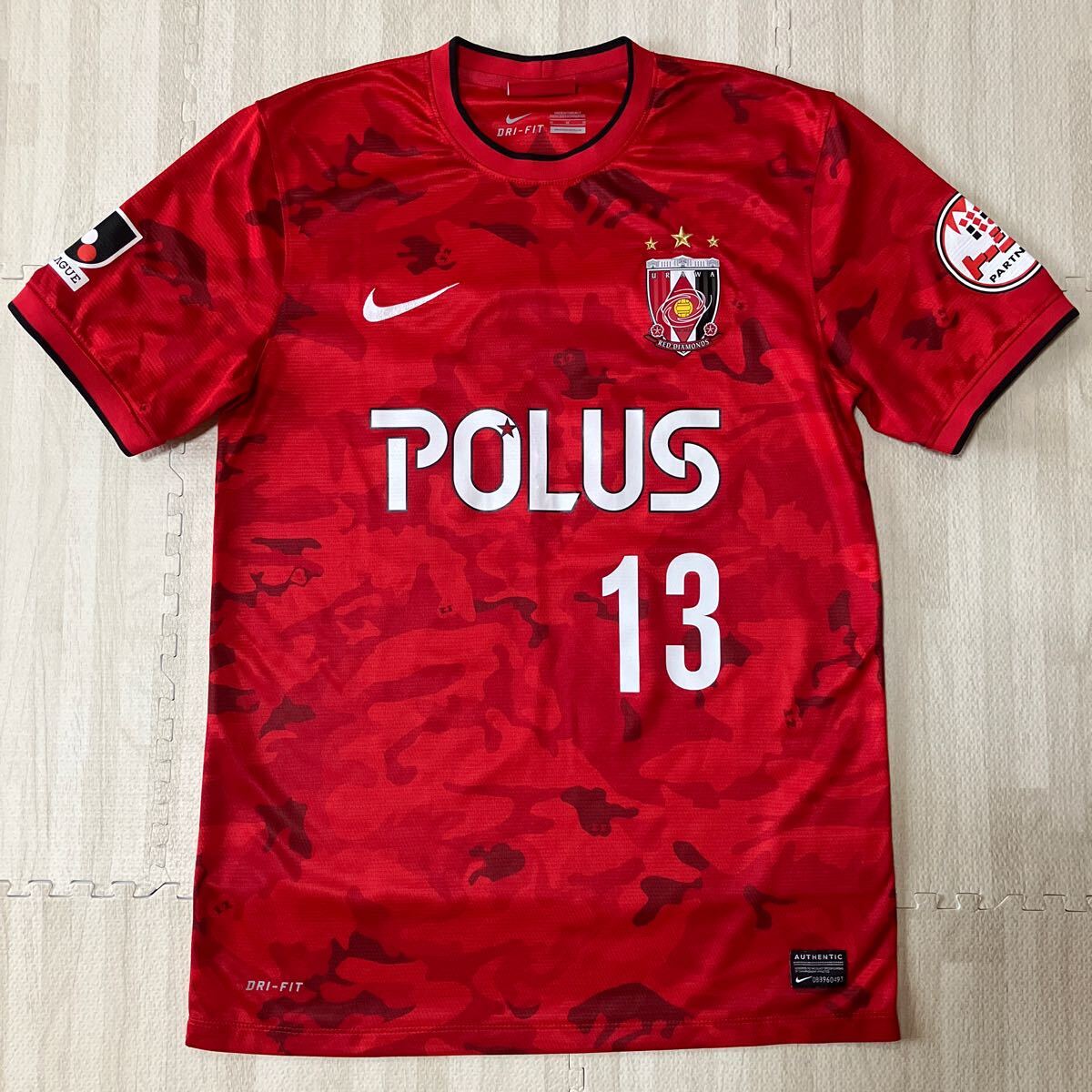 正規品 2014 浦和レッズ ユニフォーム 迷彩 ナイキ 鈴木啓太 Mサイズ拍卖