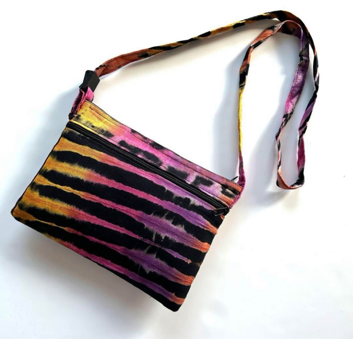 ★送料無料★新品 タイダイバッグ ハンドメイド ショルダーバッグ ポシェット サコッシュエスニック アジアン ②拍卖