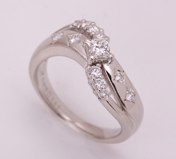 《質屋出品》POLAポーラ★Pt900天然ダイアモンド0.61ctデザインリング★C-6112拍卖