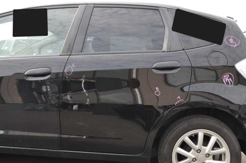 フィット ハイブリッド 前期 (GP1) H.23 左 後 リア ドアパネル ヒンジ付 Rドア リアドア NH731P 黒 ブラック s015444拍卖