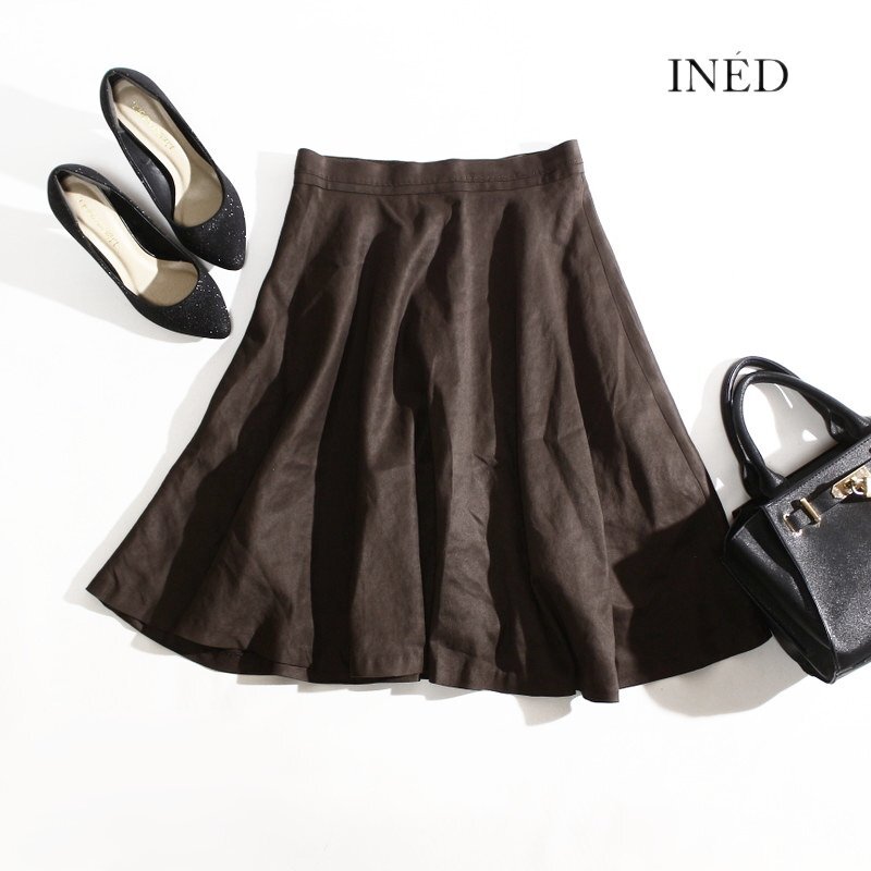 美品 イネド INED 株) フランドル 秋 冬 上品 スエード 膝下丈 フレアスカート Aライン レザースカート 7号 S ブラウン 綺麗め スカート拍卖