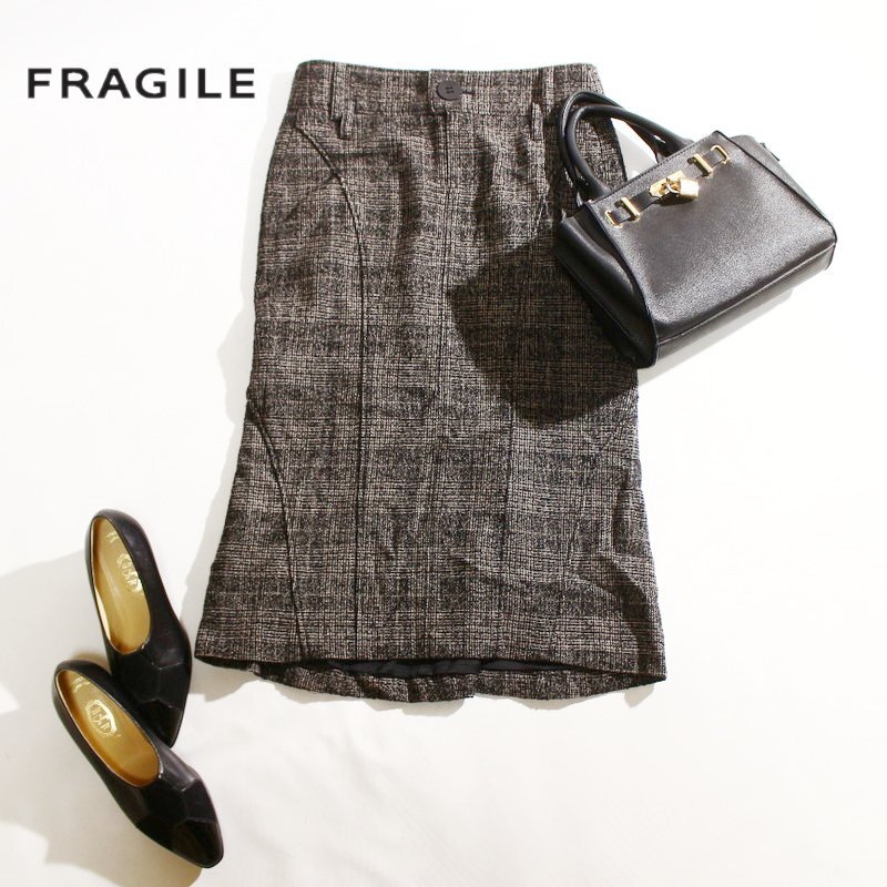 美品 フラジール FRAGILE 株) 三陽商会 秋 冬 暖か高級感 チェック エレガント 毛85% ミディ ミックスウールスカート 7号 36 グレージュ拍卖