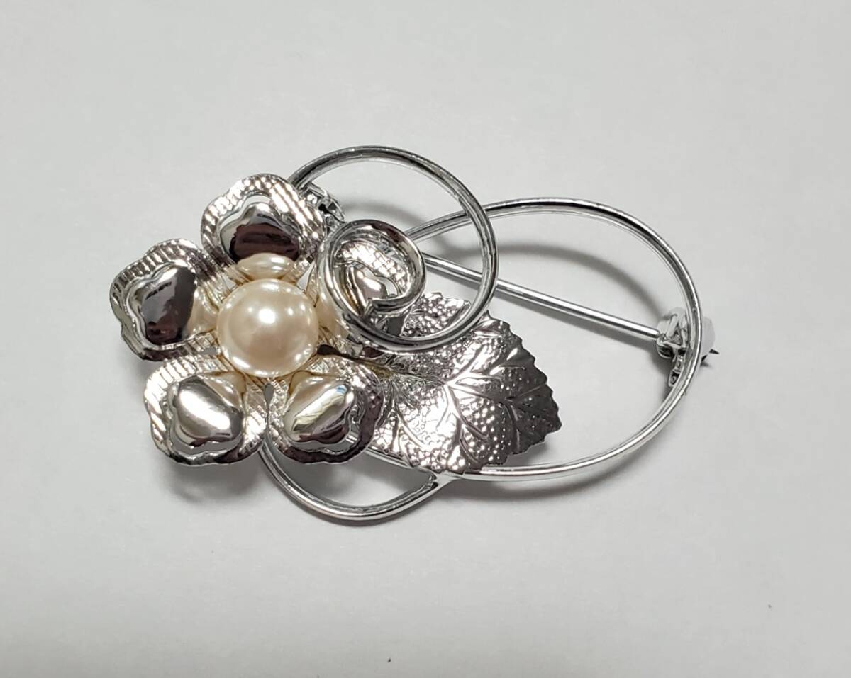 シルバーカラー ブローチ レディース 4,5㎝ 6,1g 美品拍卖