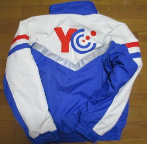 新品 激レア 読売新聞 YC ジャケット Mサイズ トリコロールカラー 配達 ジャンパー 機能的 防寒着拍卖