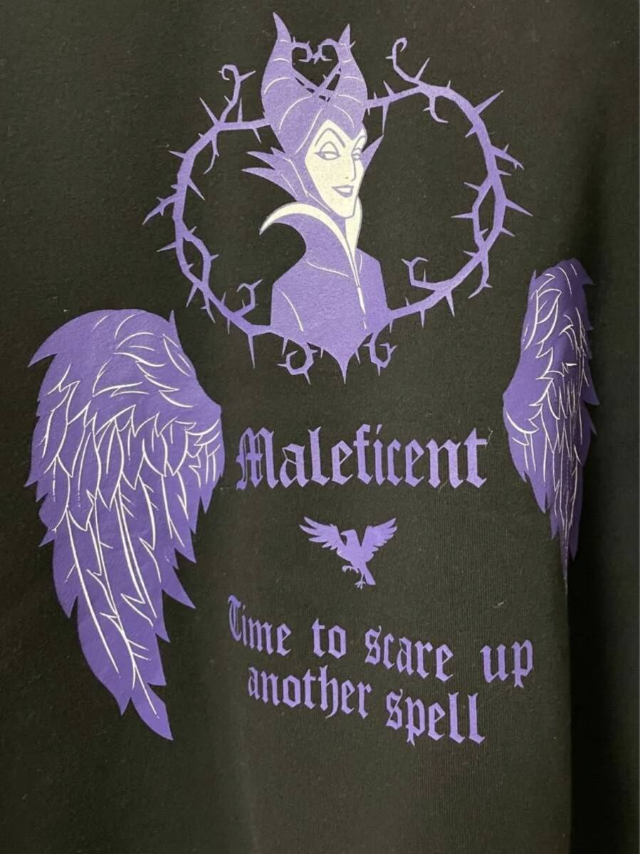 送料込☆ 眠れる森の美女 マレフィセント 裏起毛トレーナー Mサイズ拍卖