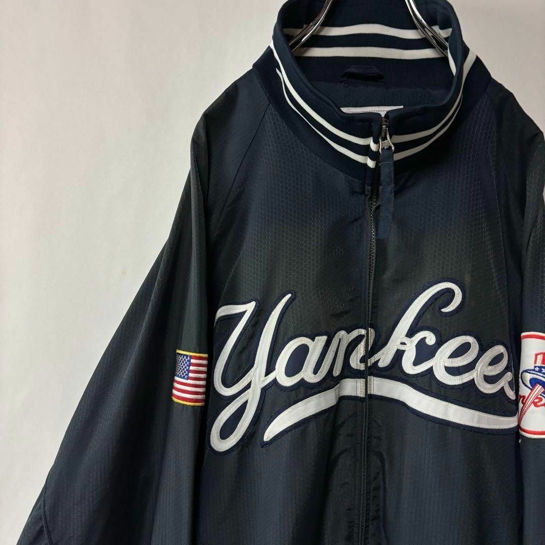 ヤンキース ナイロンジャケット マジェスティック ビッグロゴ Lサイズ ネイビー 古着拍卖