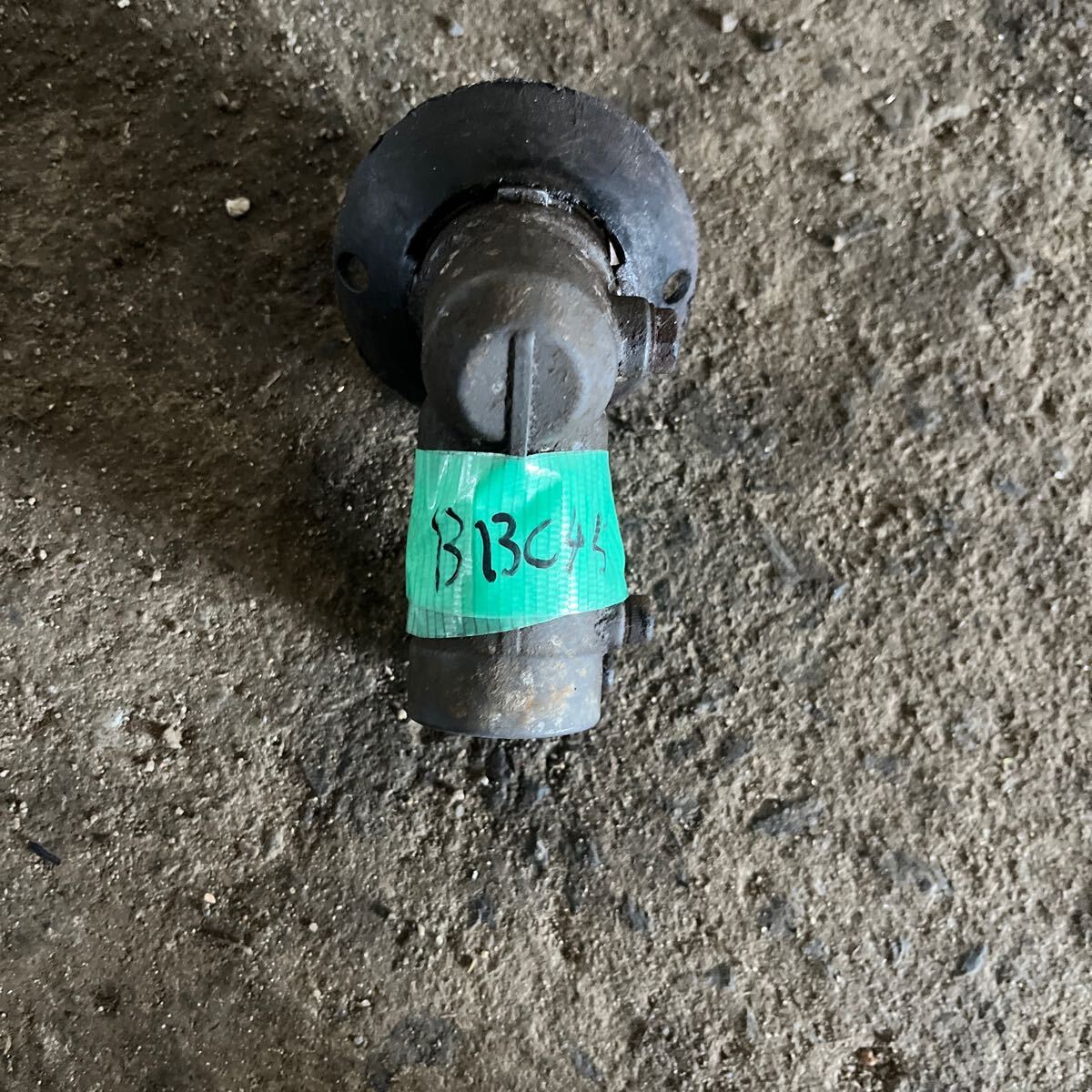 BBC45 クボタ KC2610EZ ギアケース パイプ径約24ミリ シャフト径約7ミリ 歯数13山 農くる 山口発拍卖