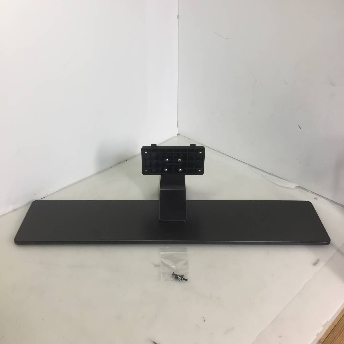 □Hisense ハイセンス 50型 液晶テレビ 50A6800 スタンド脚部 ネジ付き拍卖