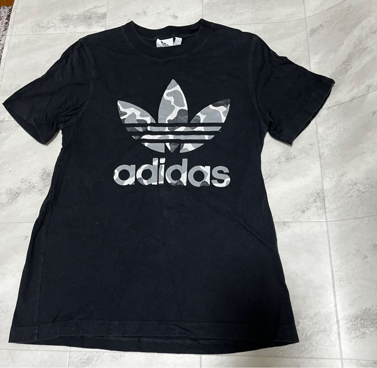 adidas アディダス 半袖Tシャツ ビッグロゴプリント ブラック 黒 カモフラージュ サイズM Tシャツ拍卖