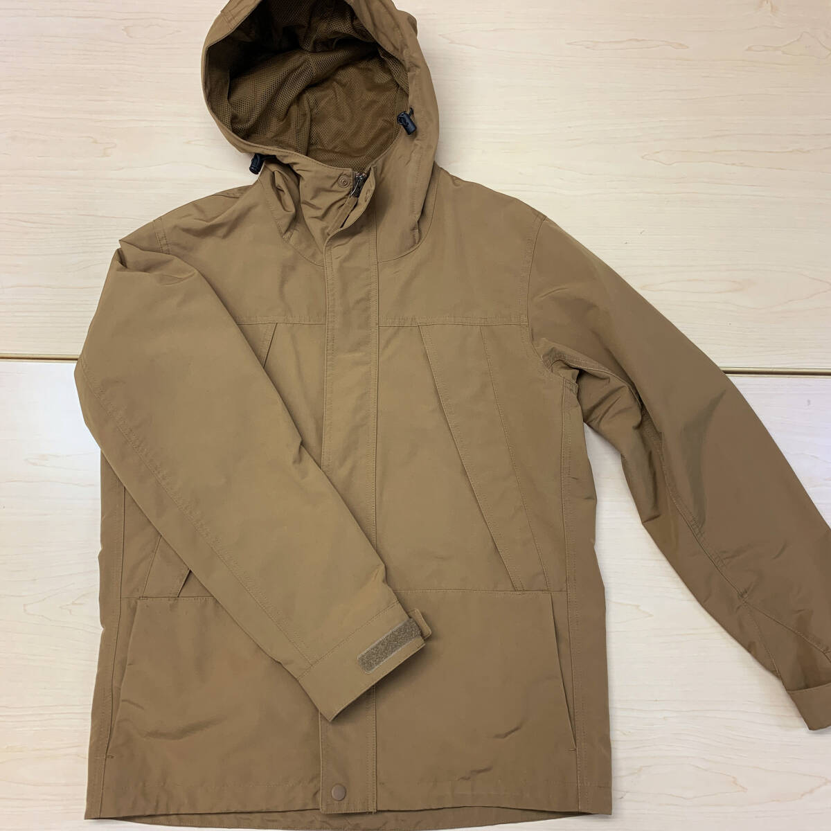 ★送料無料★ ユニクロ マウンテンパーカー サイズS キャメル UNIQLO拍卖