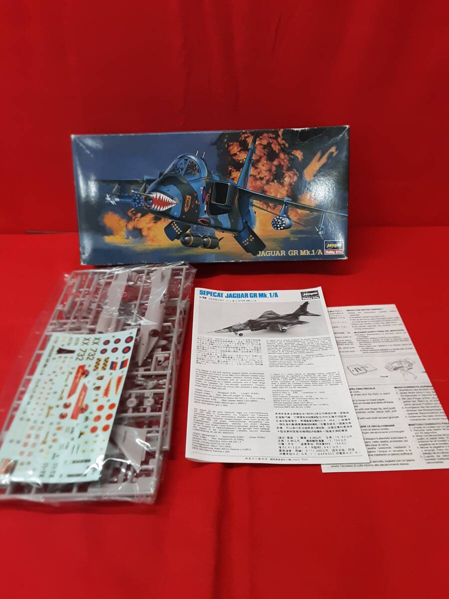 ★☆ハセガワ Sepecat Jaguar GR.Mk.1A 1/72スケール RAF/FAF タクティカルサポートファイター 航空機モデルキット00432 (60)☆★拍卖