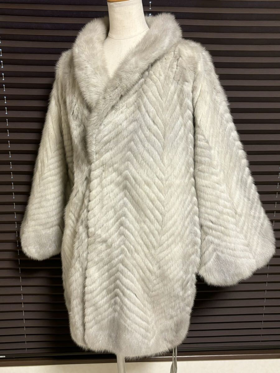 ■ 極上品 美品 ミンクファー 毛皮 セミロングコート リアルファー アウター ファーコート シルバー ホワイト Mサイズ Lサイズ 9 11号 袖広拍卖