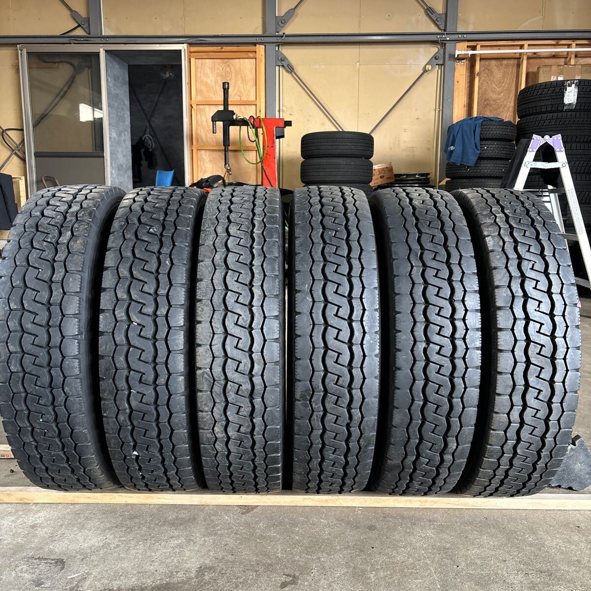 ◆送料無料◆SL29◆205/85R16 117/115L LT BRIDGESTONE M812 トラック用ミックスタイヤ 6本セット拍卖