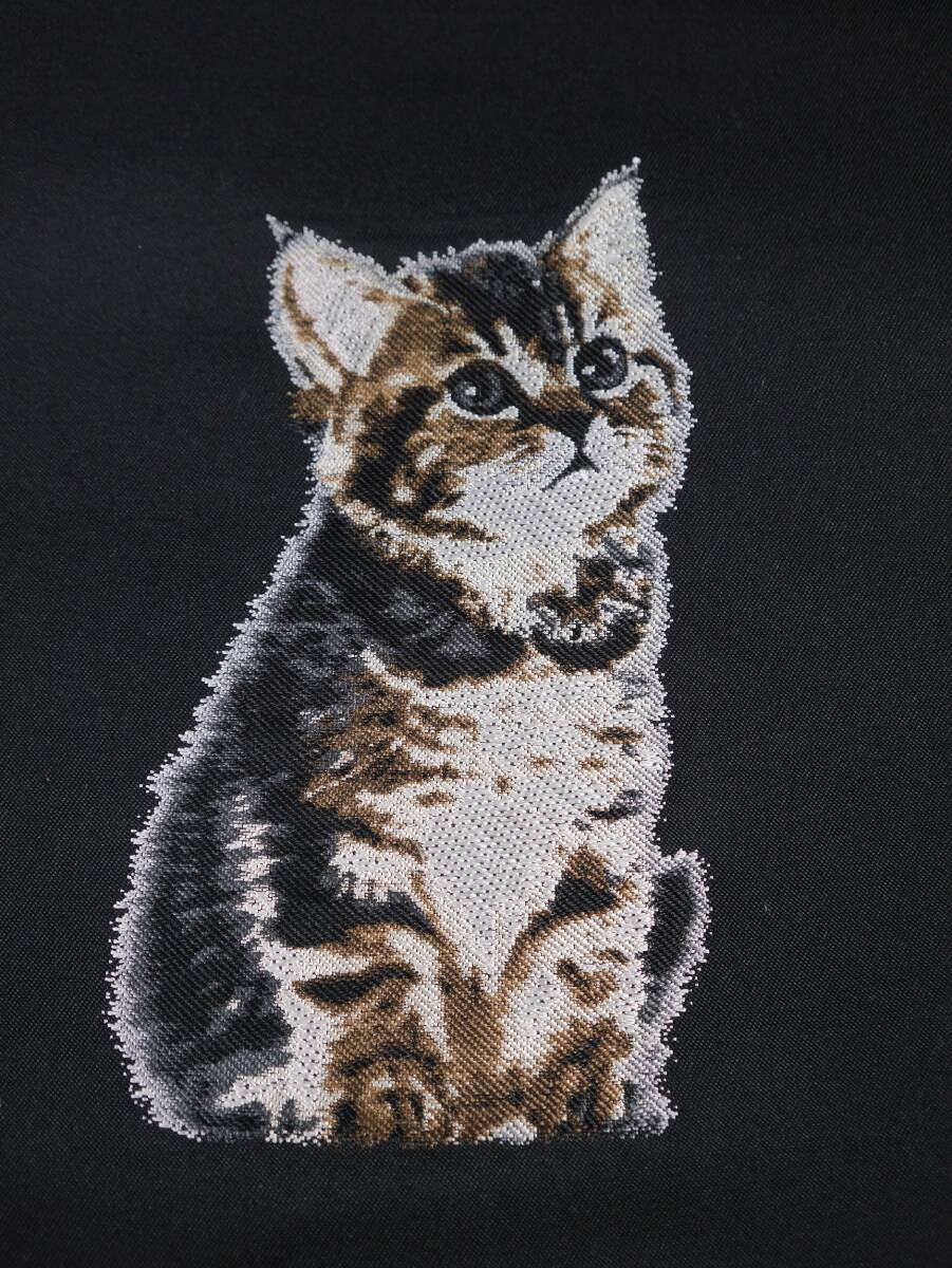 未仕立て新品 九寸刺しゅう猫ちゃん(お太鼓) 西陣大光(株) 黒地 正絹 お仕立て代込み 送料無料拍卖