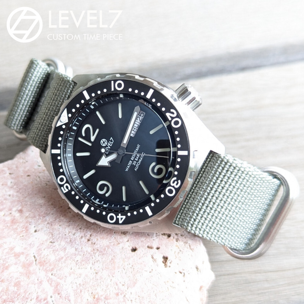 日本製 自社組立の腕時計 20気圧防水 自動巻き SEIKO NH36 サファイアダブルドーム風防 316Lステンレス 腕時計 LEVEL7拍卖