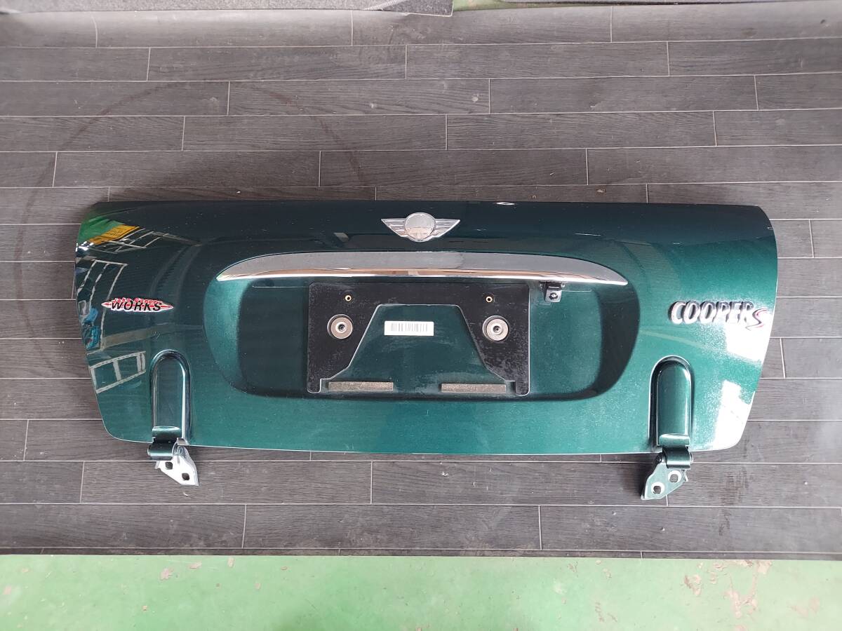 即決 MINI/ミニ クーパーSコンバーチブル R52 ABA-RH16 2005年 純正 リア トランク ゲート ハッチ 895/ブリティッシュレーシンググリーン拍卖