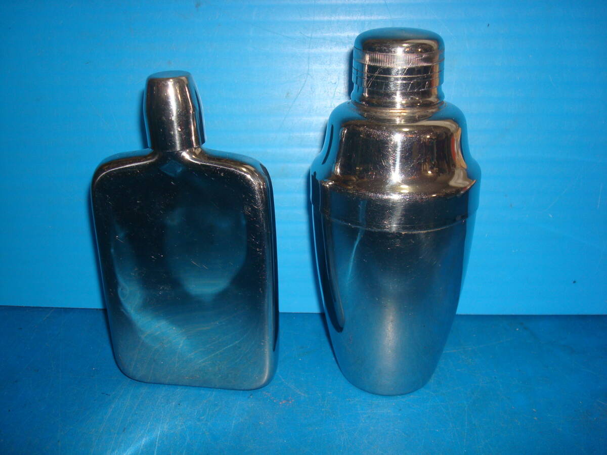 ウイスキー携帯ボトル+シェイカー 2点 WBS12拍卖