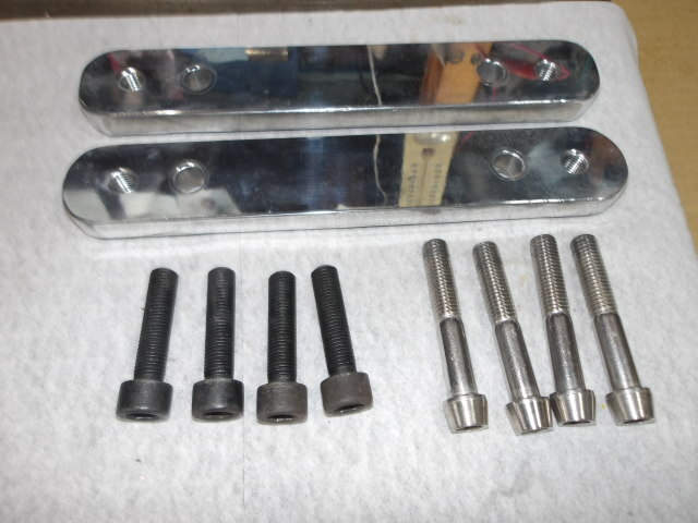 ポルシェ、911,(996)カレラ4S ,ターボ用、ブレンボ8ポットキャリパー取付用、ワンオフブラケット。中古拍卖