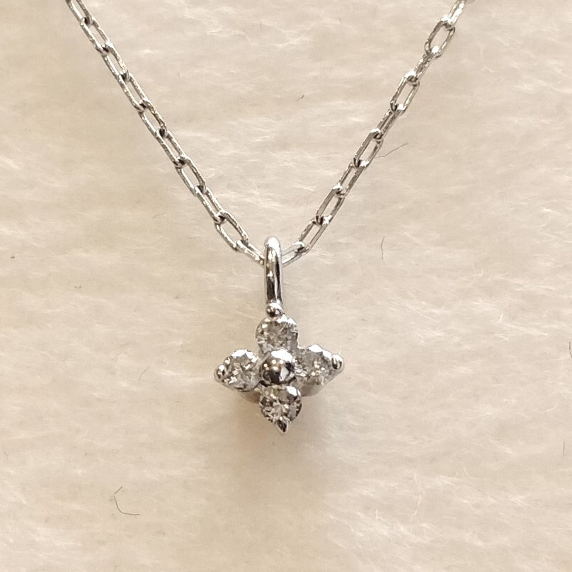 新品 正規品 4℃ ヨンドシー ネックレス ◎プレゼント 仕様◎k10 ゴールド ダイヤモンド 箱 紙袋 リボン フラワー拍卖