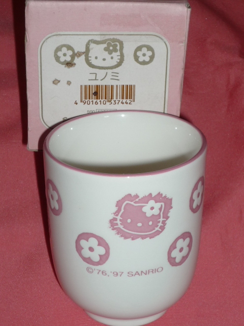 激レア!レトロ 1997年 サンリオ ハローキティ 陶器製 湯のみ☆ 拍卖