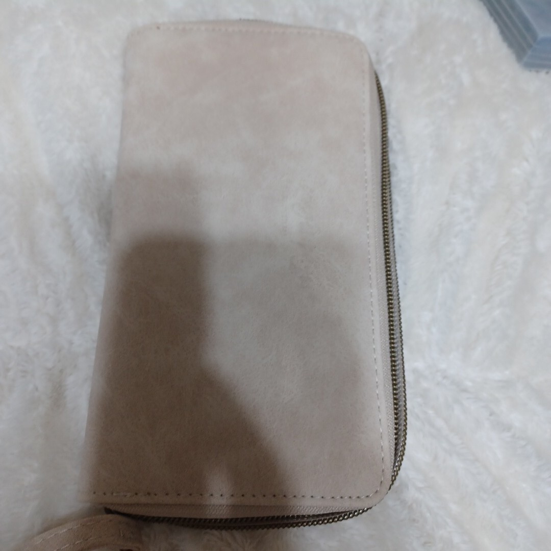 リンネル 3月 スマホも入る 本格スエード調 長財布拍卖