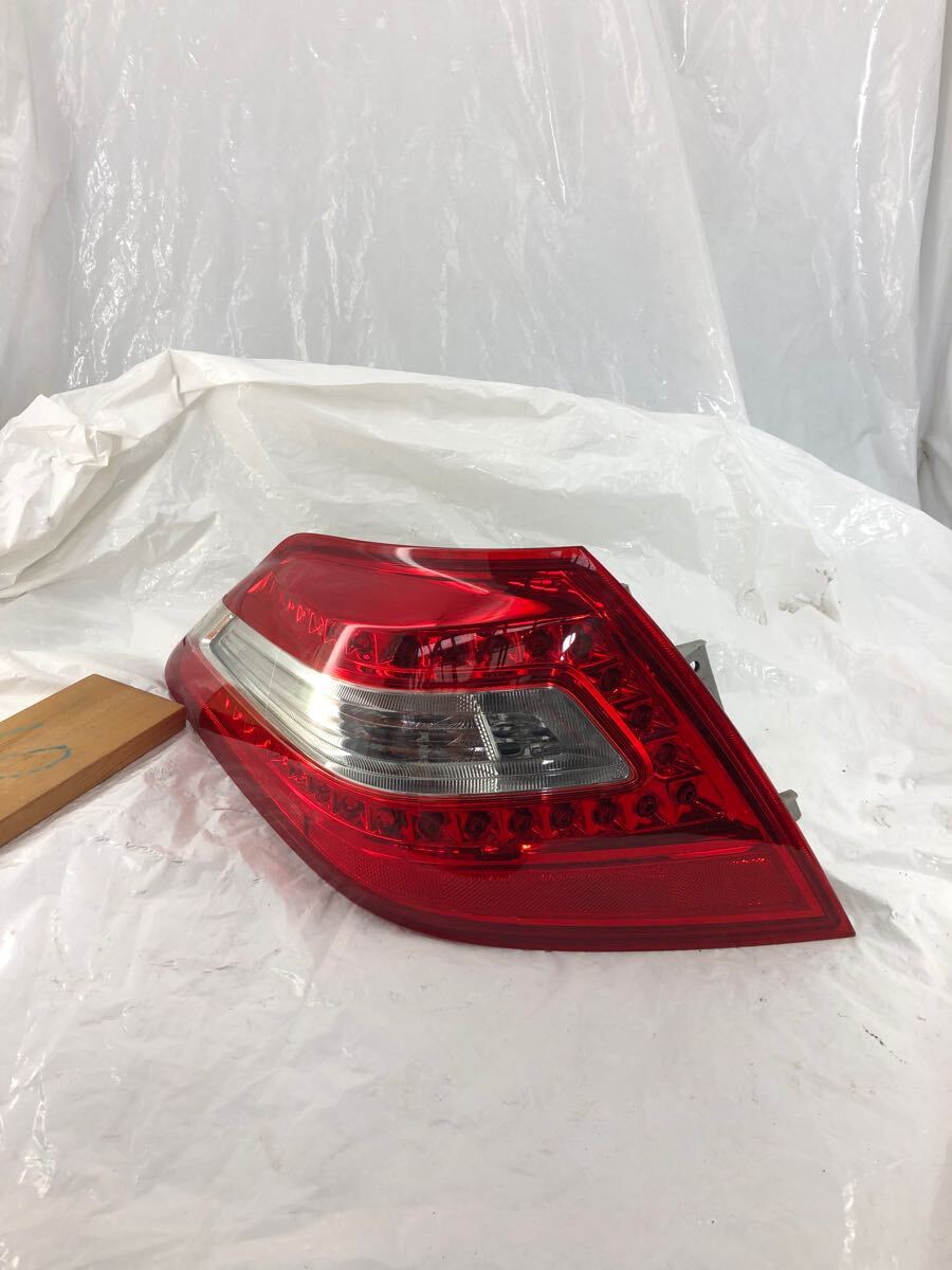 h10.168 綺麗 ティアナ TNJ32 左テールランプ/テールライト 250XE スタンレー P7271 左側助手席側拍卖