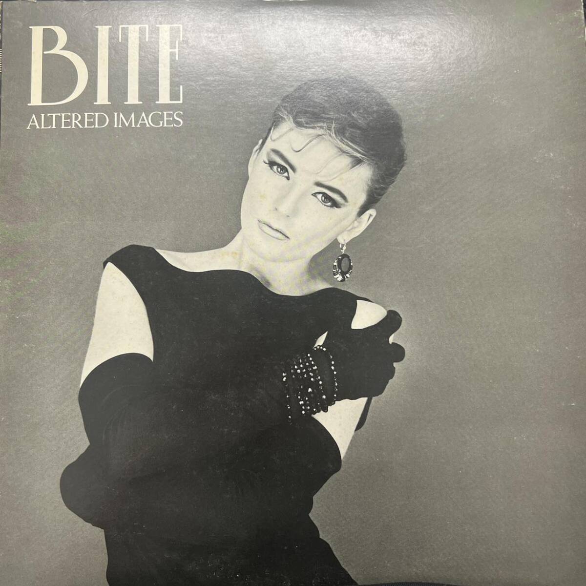 LP/オルタード・イメージ(ALTERED IMAGES)「モノクロ・ムービー(1983年・25-3P-453・ニューウェイヴ)」 ZW082633拍卖