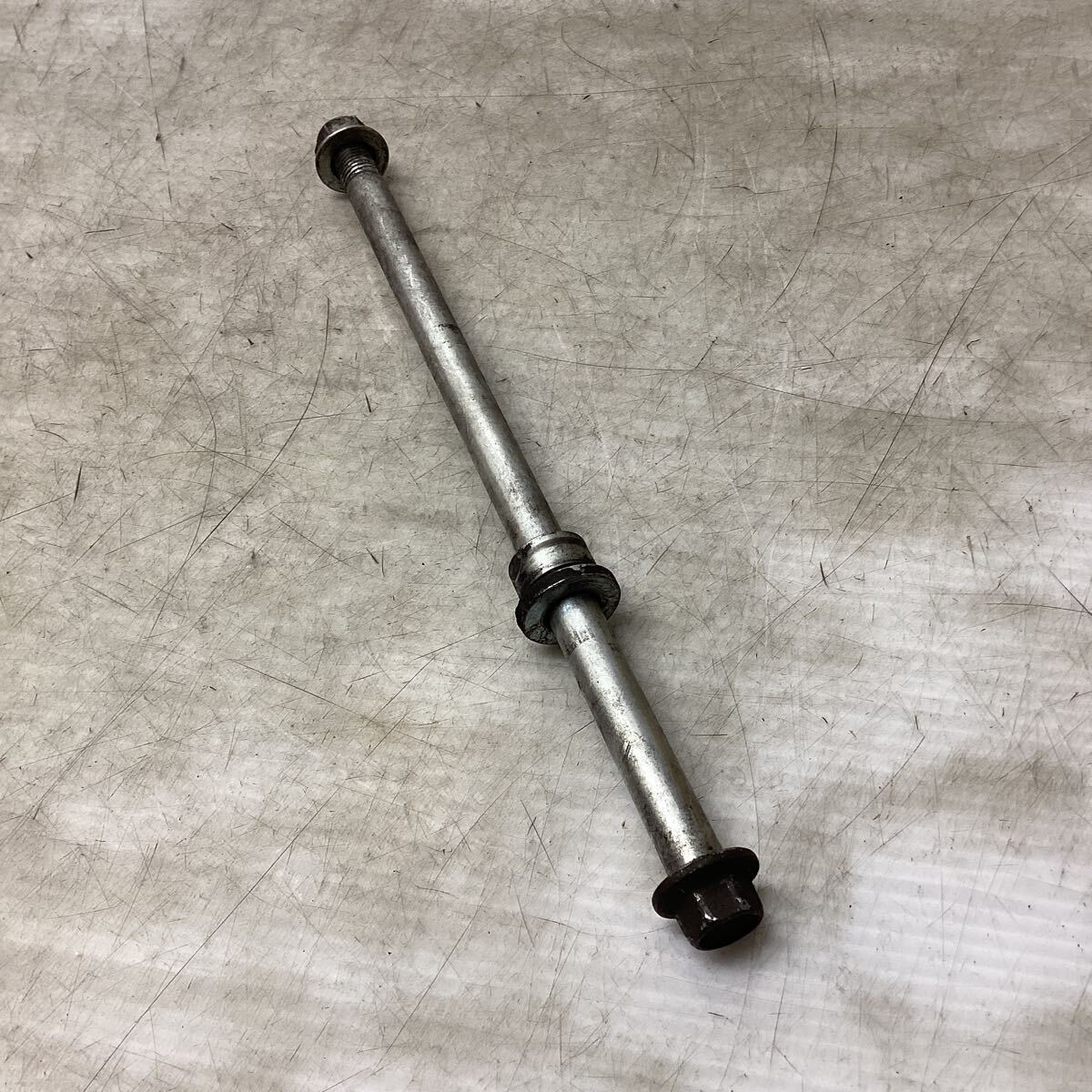 F55-45 スズキ アドレスV125S CF4MA アクスルシャフト 動作確認済み 純正部品拍卖