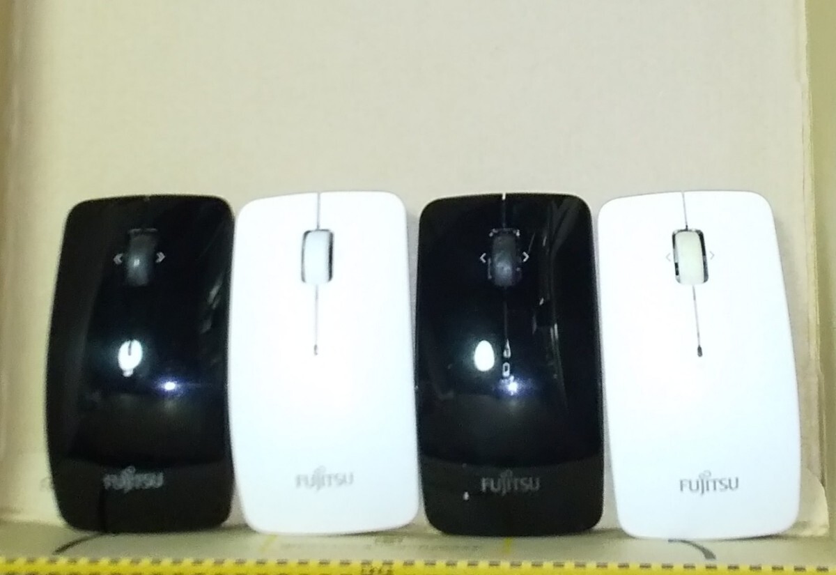 【FUJITSU純正4個セット】 FUJITSU ワイヤレスマウス M-R0029-O レシーバー無し 黒白拍卖