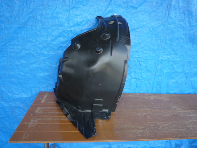 ☆BF898 BMW M3 M4 G80 G82 フェンダーライナー 右 リア 51718070522拍卖