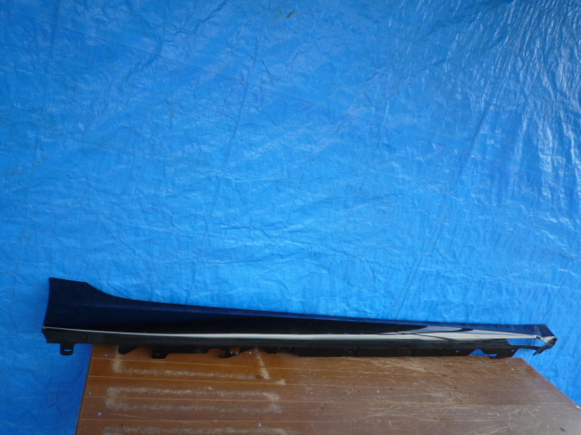 BF908 BMW G20 3シリーズ Mスポーツ サイドステップ 右 黒 51128069382拍卖