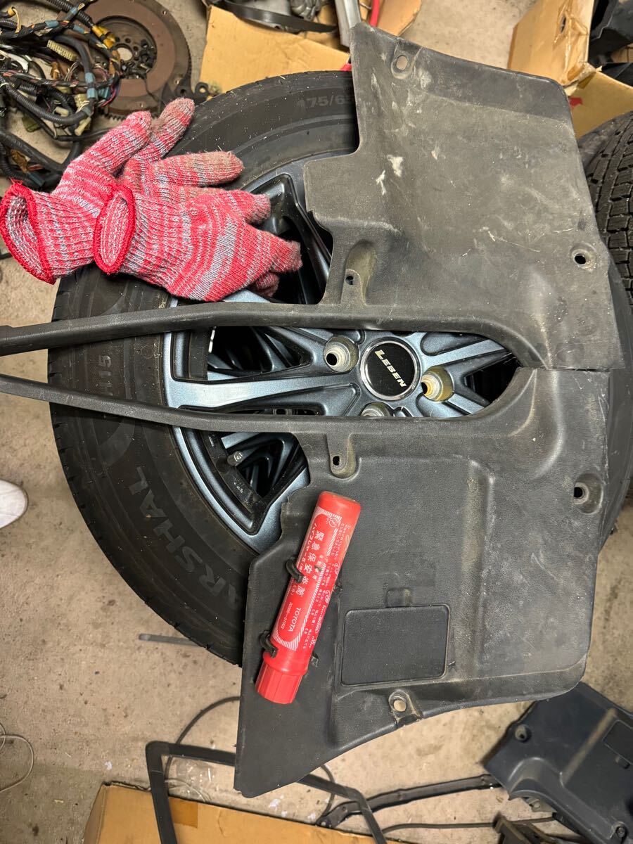 純正 トヨタ スプリンター トレノ AE86型 前期 GTV フロアサイドカバー拍卖