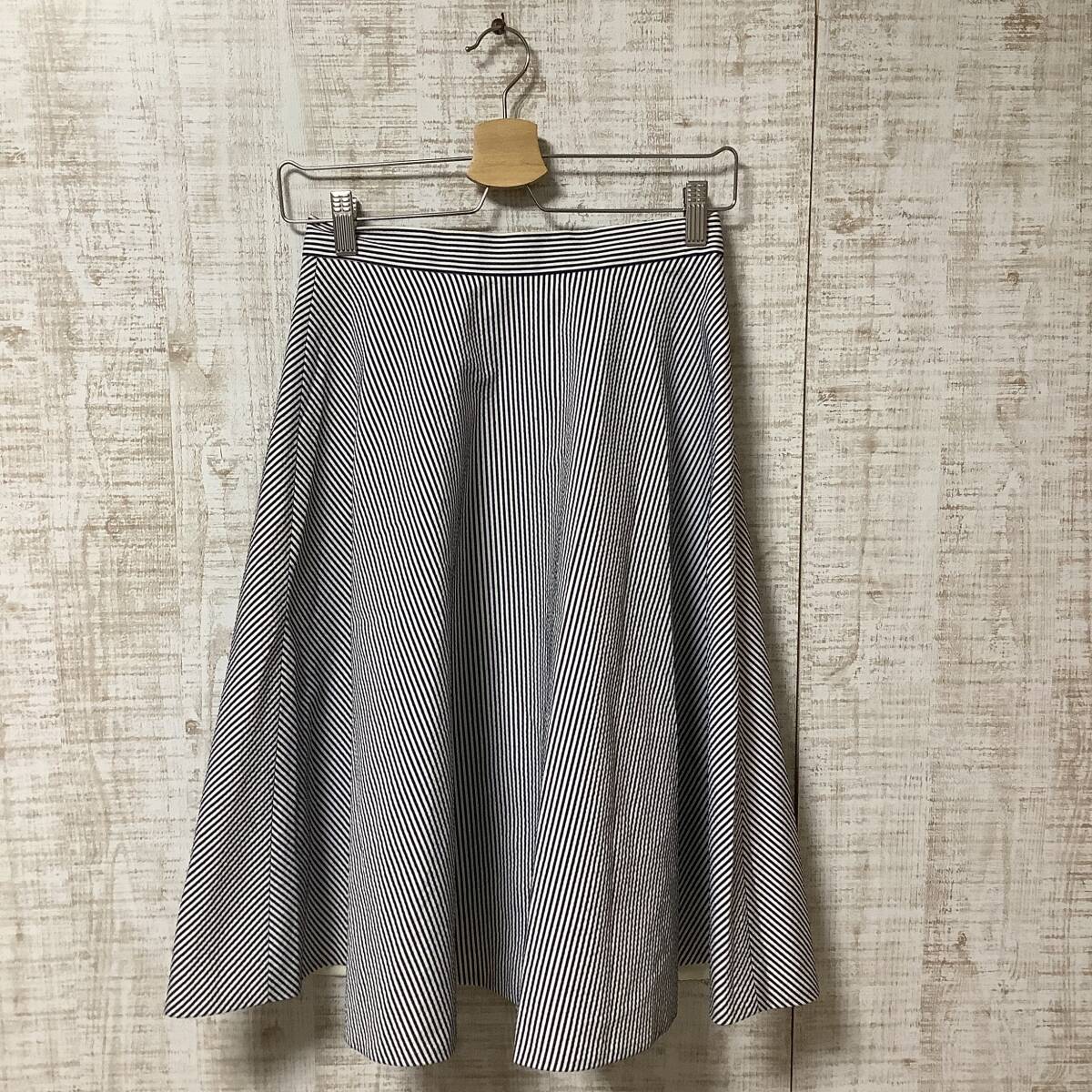 A578◇UNITED ARRWS | ユナイテッドアローズ ALFA-FI スカート ストライプ フレアスカート ホワイト×ネイビー サイズ38拍卖