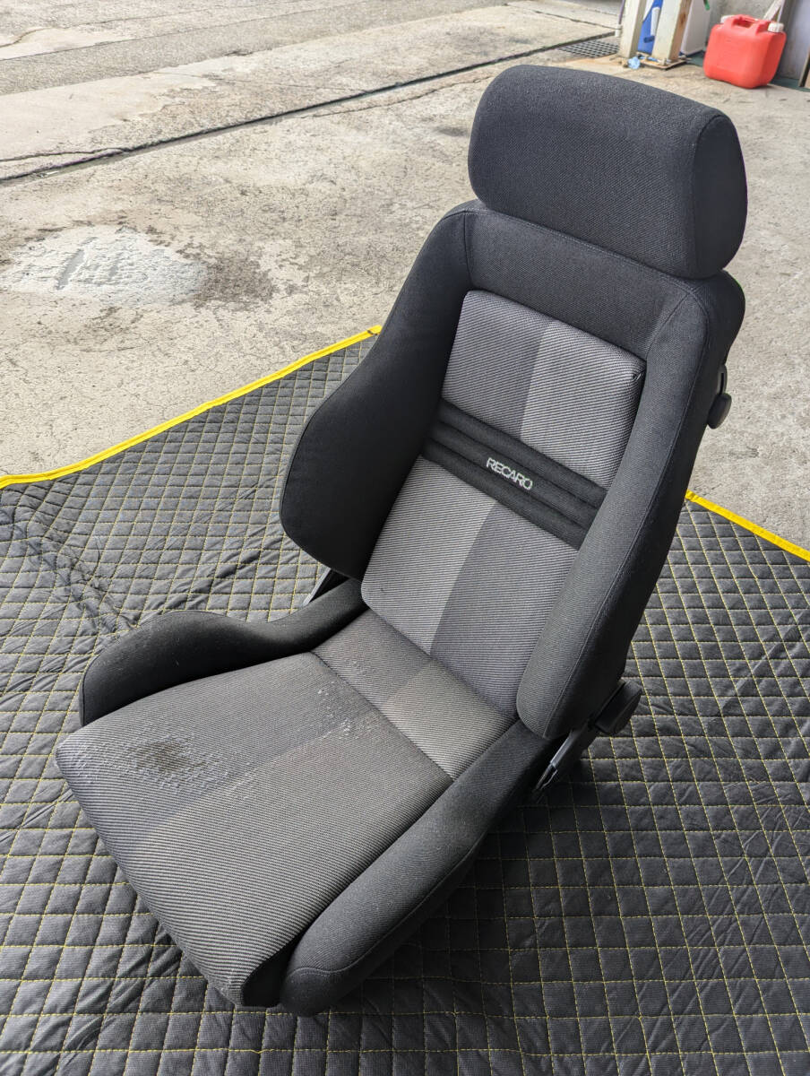 当時物 RECARO レカロ セミバケ 汎用 セミバケットシート セミバケシート 底止め リクライニング 両側ダイヤル付(NH倉庫:管理001)拍卖