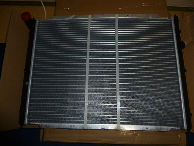 ヴァナゴンT3/カラベルT3用ラジエーター新品拍卖