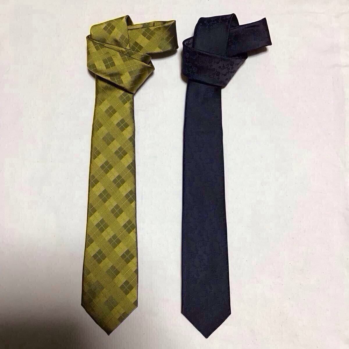 難あり ネクタイ 2本セット ナロータイ ネクタイ からし色のアーガイル 黒ベースのカラクサのような柄 未使用保管 メンズ 菅48拍卖
