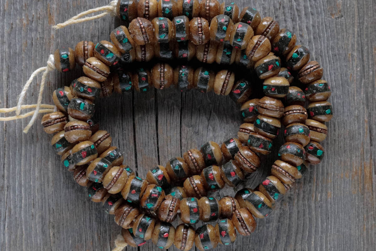 *Buffalo born beads mix拍卖