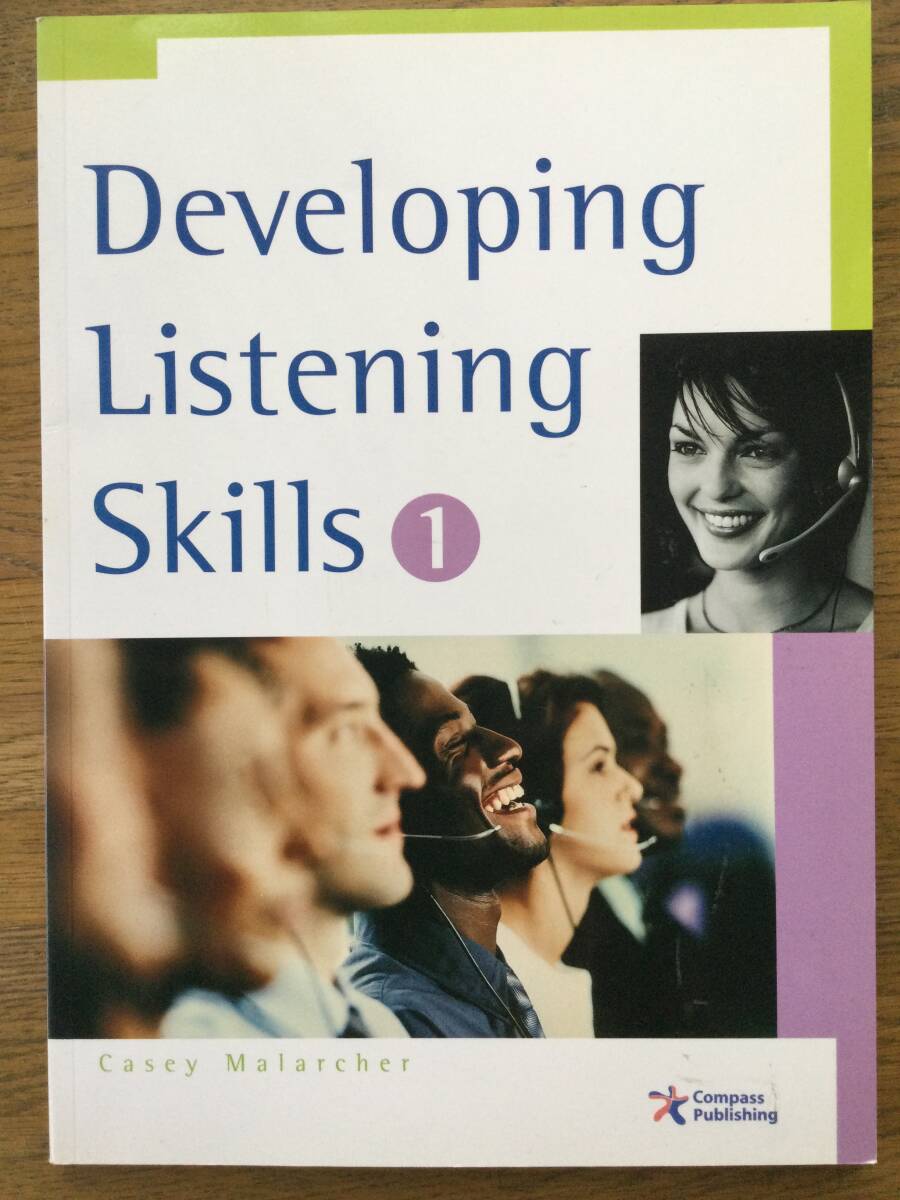 Developing Listening Skills 1英会話リスニングテキストとCD6枚/ 初級の中拍卖