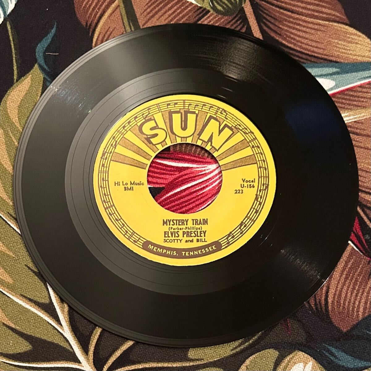 Elvis Presley, Scotty And Bill 1973 Sun Records Official Reissue 7inch Mystery Train . I Forgot To Remember To Forget ロカビリー 拍卖