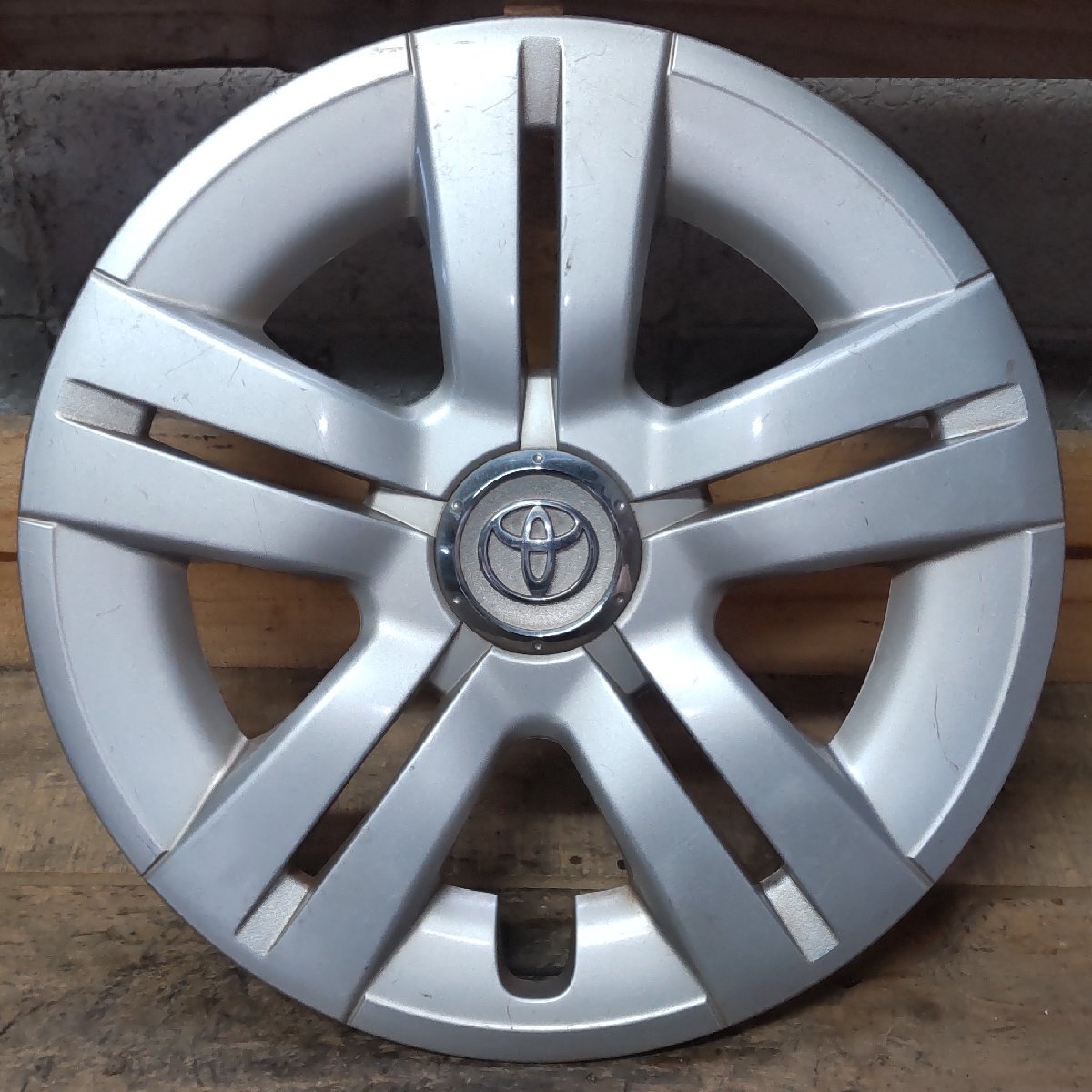 ホイール キャップ カバー 1枚 トヨタ 純正 42602-52620 中古拍卖