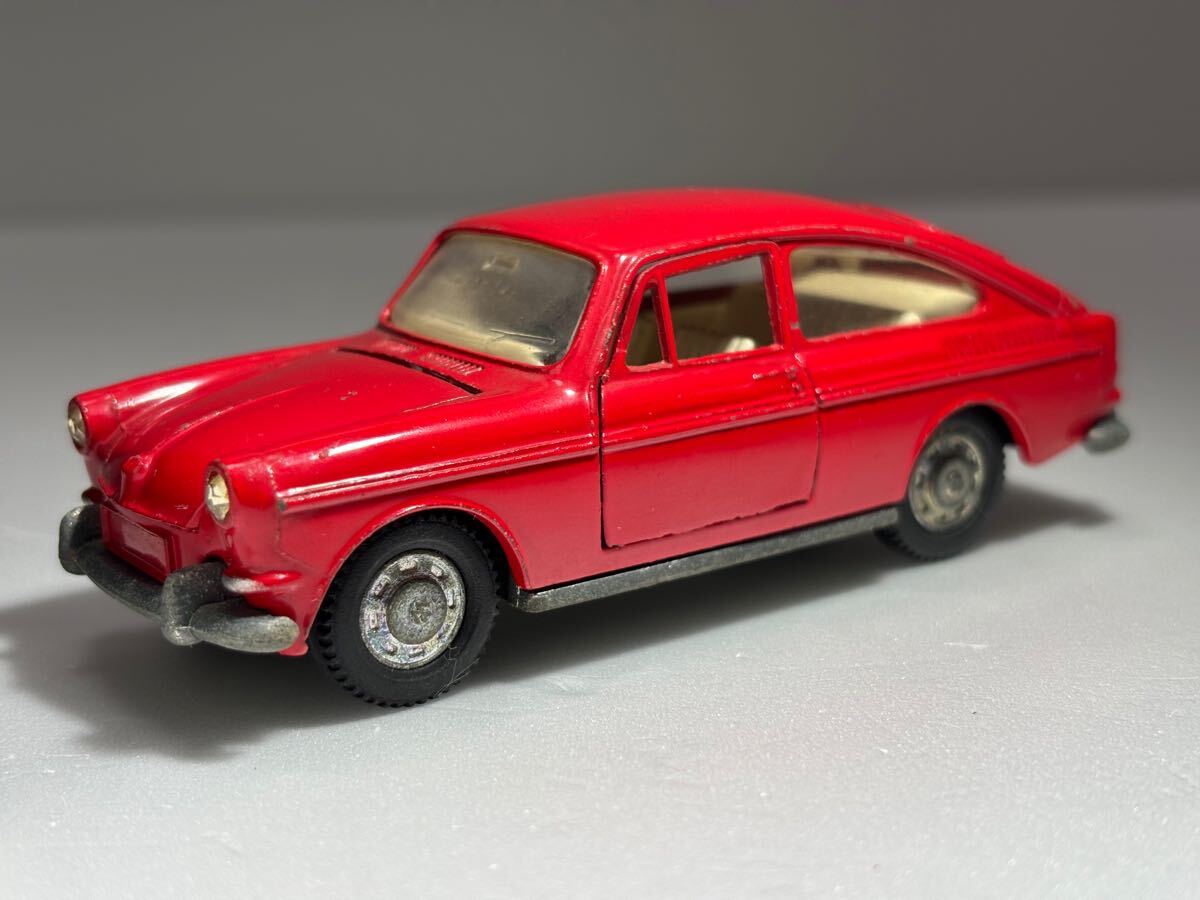 当時物「フォルクスワーゲン 1600 タイプ3 ファストバック」レッド DI NKY TOYS 163 ワンオーナー物拍卖